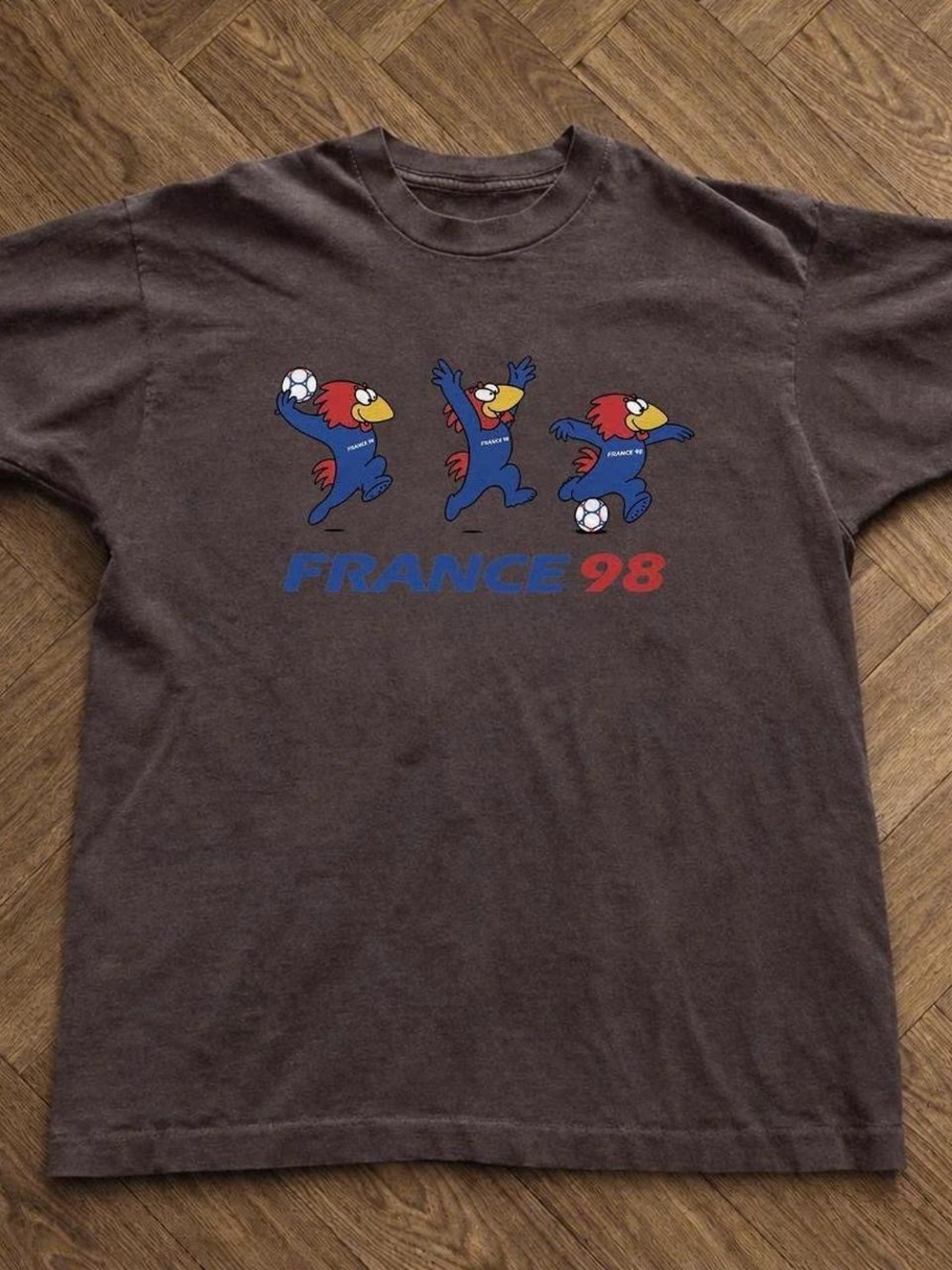 Gildan Brown Graphic Tee with Blue & Red France 98 Mascot